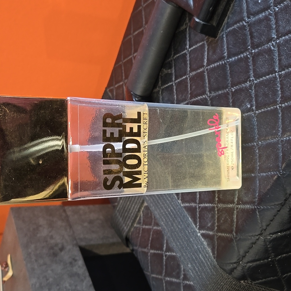 Original Victoria's Secret Super Model Mist with Sparkle Shimmer 8.4 - Picture 3 of 6